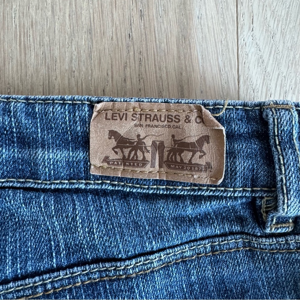 Levi's Shorty Shorts Girls - Picture 4 of 6